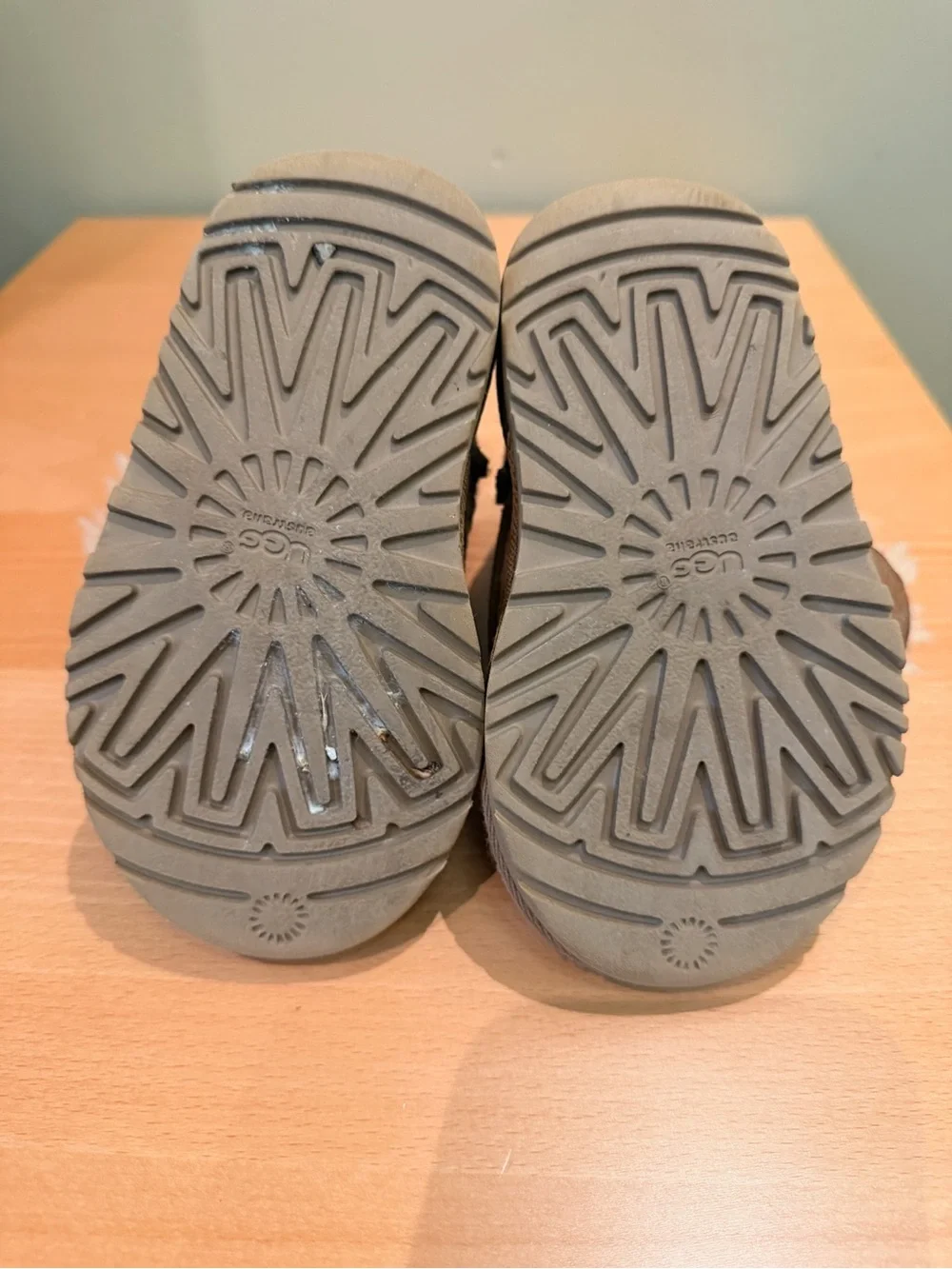UGG Kids Bailey Chestnut Shearling Suede Booties with Button
